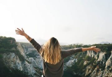Want to be more independent and stop relying on others but not sure where to start? These 10 Ways to Gain Independence will have you kicking your own goals.